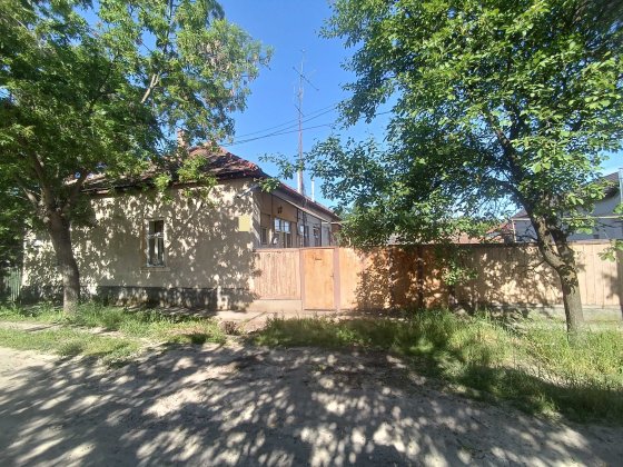 ПРОДАЖ 5 кімнатн будинку на дві половини біля центру, 134 кв.м., 8 сот Берегово