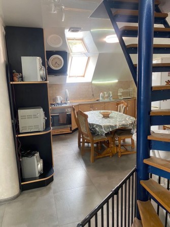 Продам будинок 206 м2 приват ділянка 3,5 сотки Берегово - фото 1