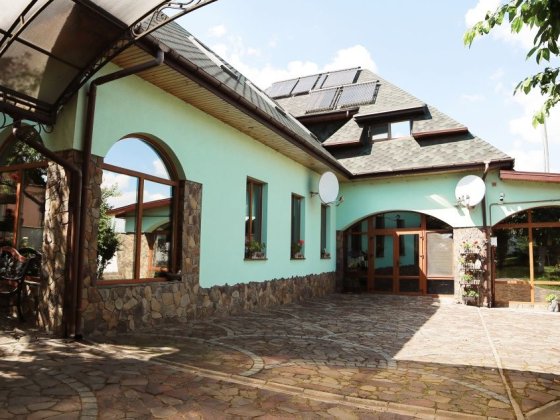 Вишуканий,елітний будинок 455м2 Бердичев