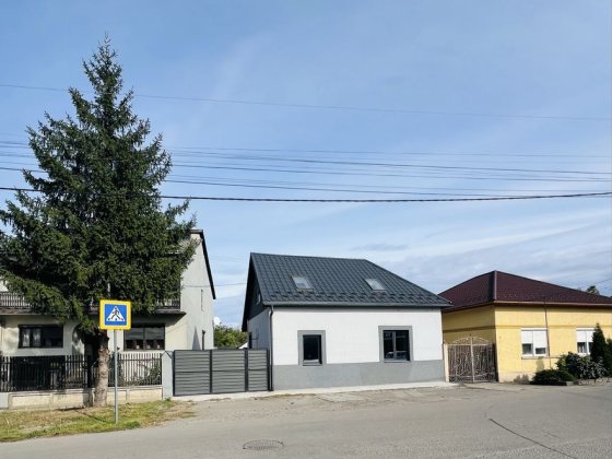 Продаж будинку з сучасним ремонтом в м. Берегове (єВідновлення) Берегово