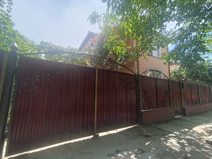 ДВОПОВЕРХ БУДИНОК з прибудовою, 500м. ВІД БАСЕЙНІВ,164.7 кв.м.,7,5сотк - фото 1