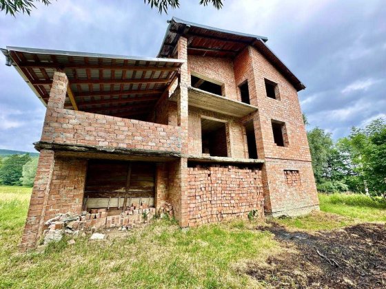 Продаж добротного будинку з примиканням до річки у м.Борислав Борислав