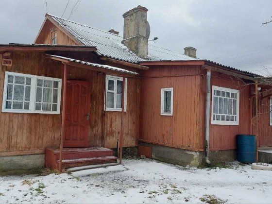 Половина будинку з великою земельною ділянкою перед Східницею Борислав