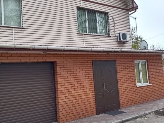 Продаж дома в г.Камянськое от собственника .Р-н жд вокз пос.Строителей Кам'янське