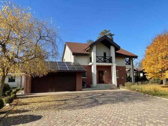 Васильків.Продаж жилого будинку,гараж,басейн,сонячні панелі,газ,0,15га Васильків