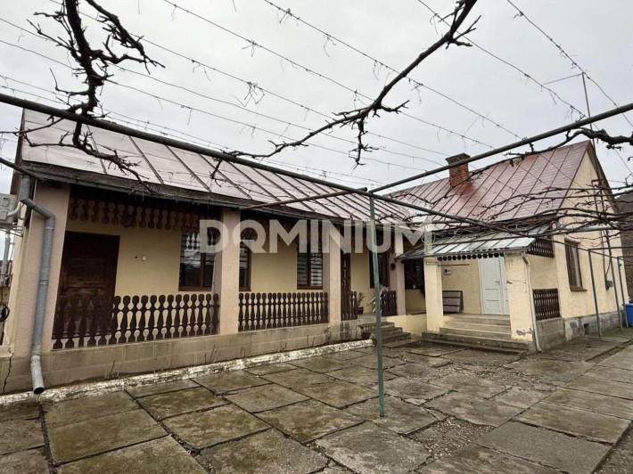 Продаж затишного будинку в м. Виноградів - фото 1