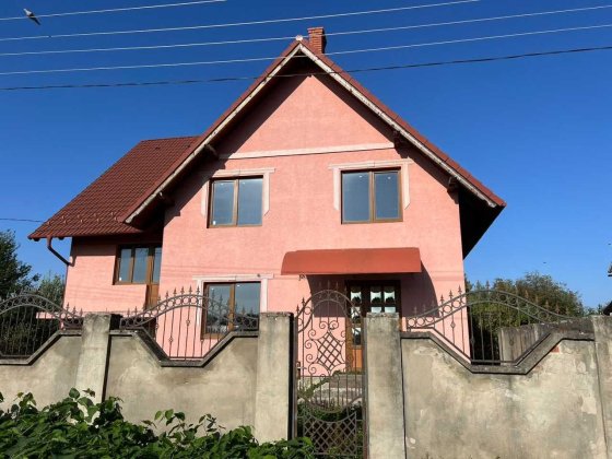 Продається будинок в мальовничому Виноградові Закарпатської області Виноградов