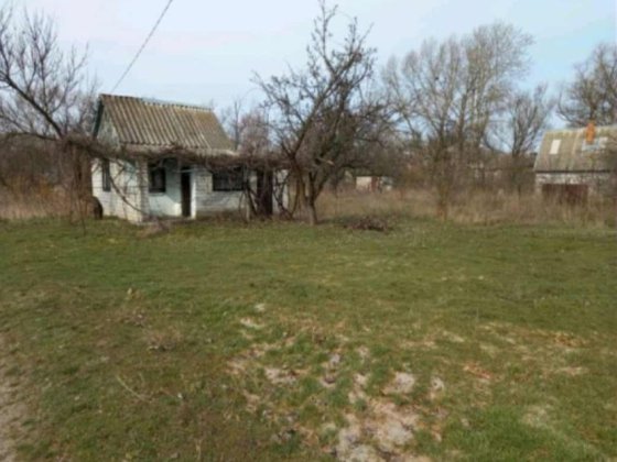 Продам дачу 6 моток землі.