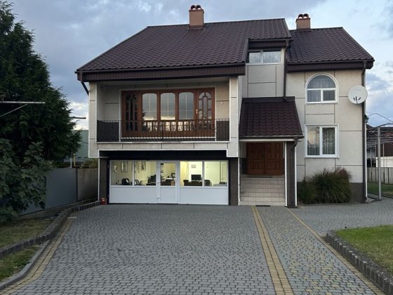 Будинок в м. Виноградів Закарпатська область Виноградів