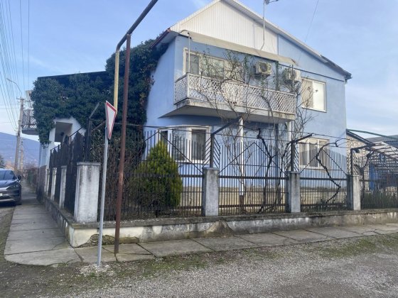 Продаж будинку у дуже хорошому р- ні м. Виноградів Виноградів