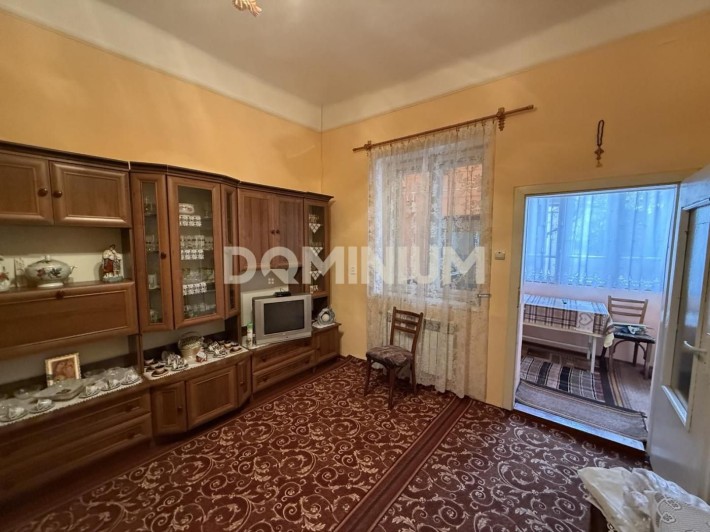 Затишний будинок-квартира в центрі Виноградова - фото 1