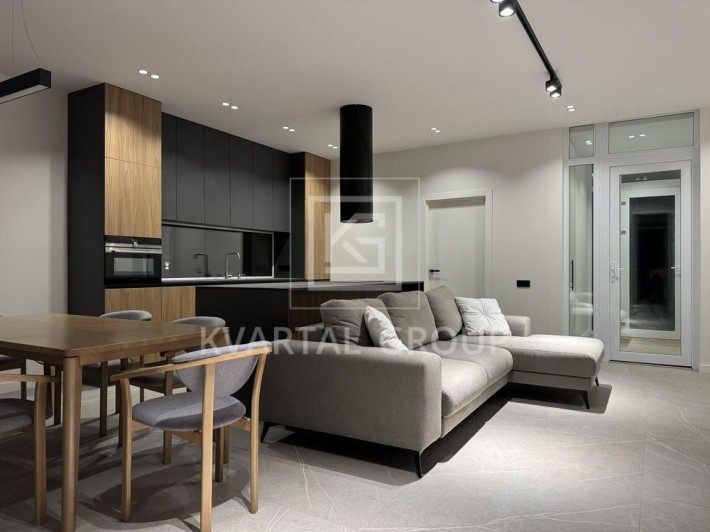 Продам будинок в Тарасівці, новий дизайнерський ремонт! - фото 1