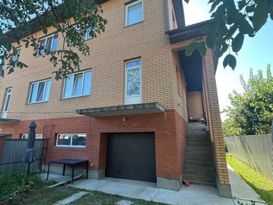 Боярка  продам пол дома , дом 200м2 за 105000у.е Боярка