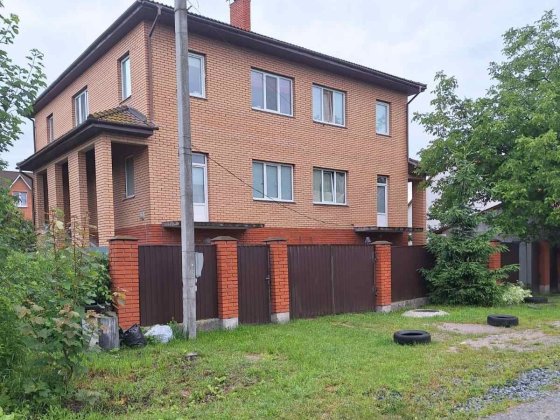 Продаж 3- поверхової половини будинку 200м, Боярка Боярка