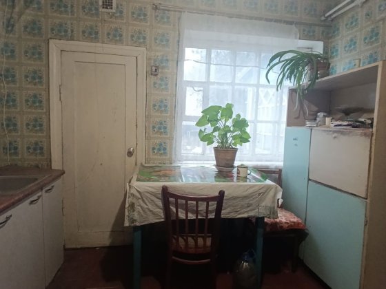 Продам будинок ( половина)із заїздом для авто,по вулиці Кіма Кам'янське