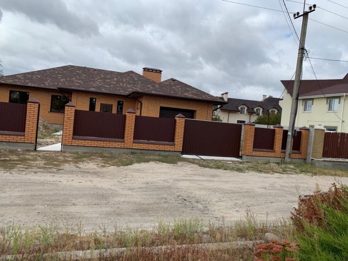 Продам будинок у Василькові з - фото 1