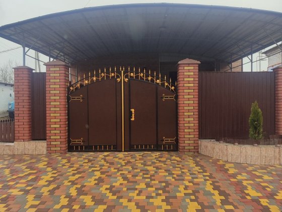 Продам будинок зі всіма зручностями в центрі міста Вознесенськ