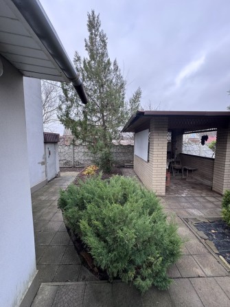 Будинок 106 м² в районі Чайки з електрикою 24/7 і навісом на 2 авто - фото 1