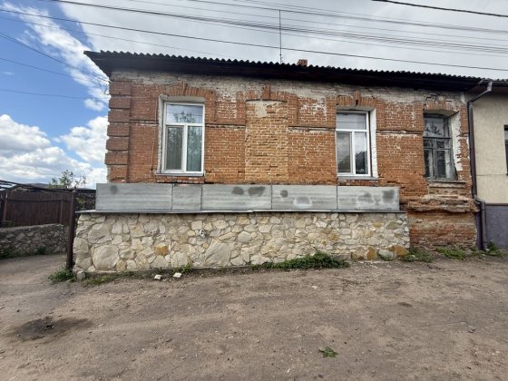 Продається будинок квартирного типу в місті Глухів +торг Глухів
