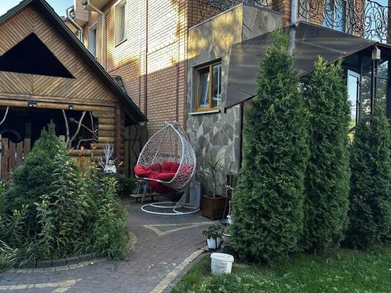 с. Хотяновка дом с ремонтом, мебелью и техникой. Вышгород