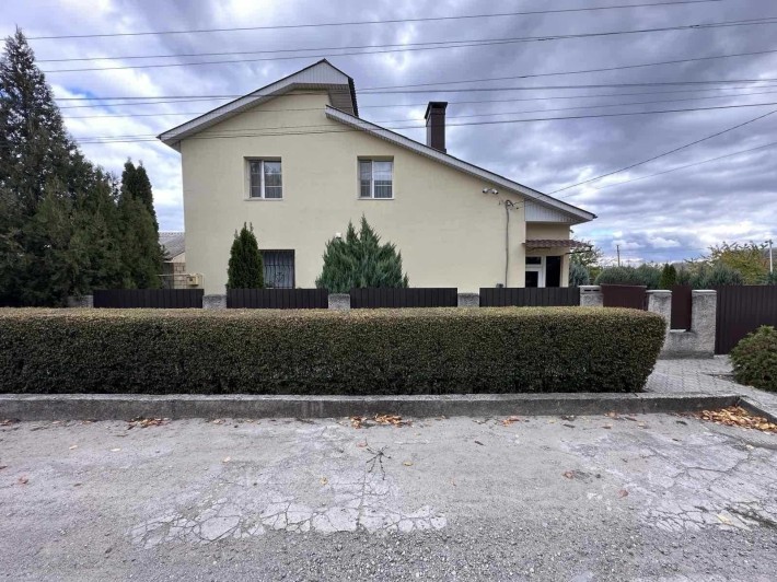 ПРОДАМ неймовірний БУДИНОК із ділянкою 9 соток - фото 1