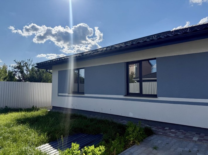 Сертифікат! Продаж будинку з новим ремонтом в затишному місці - фото 1
