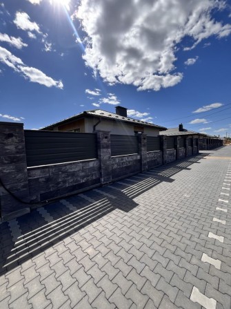 Будинок вже побудований в котеджному містечку - фото 1