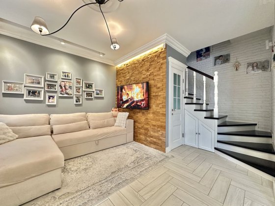 Таунхаус з ремонтом! КМ Чеський Двір! Без комісії! Гостомель