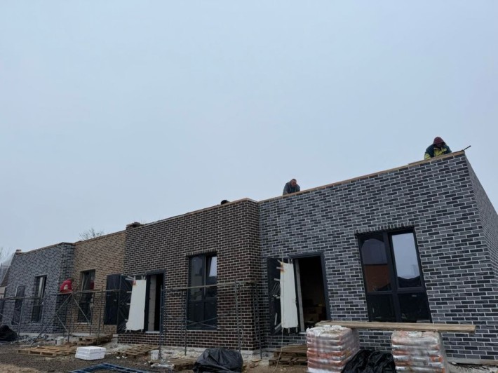 Таун одноповерховий на газу! 46000$ - фото 1