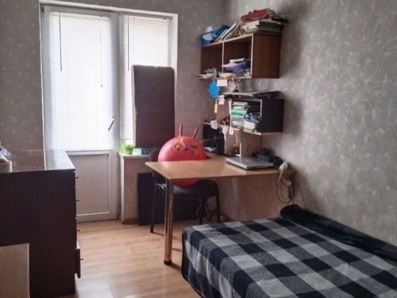 Продається частина будинку у місті Дергачі ( центр) Дергачі