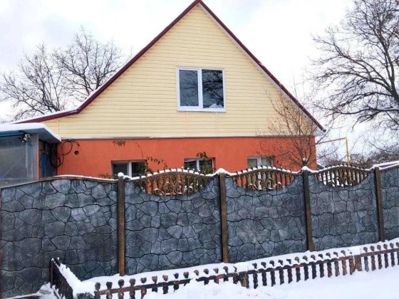 Продам добротний будинок в Дергачах р-н залізничного переїзду. Дергачі