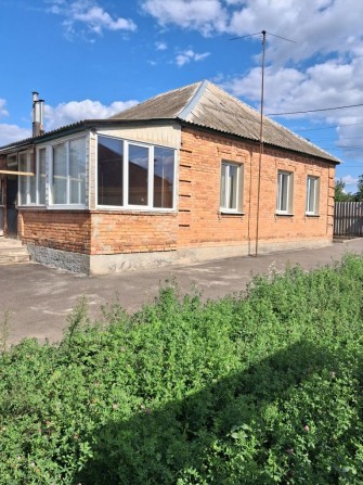 Продам цегляний будинок в Дергачах, район стадиону. Сертифікат так. - фото 1
