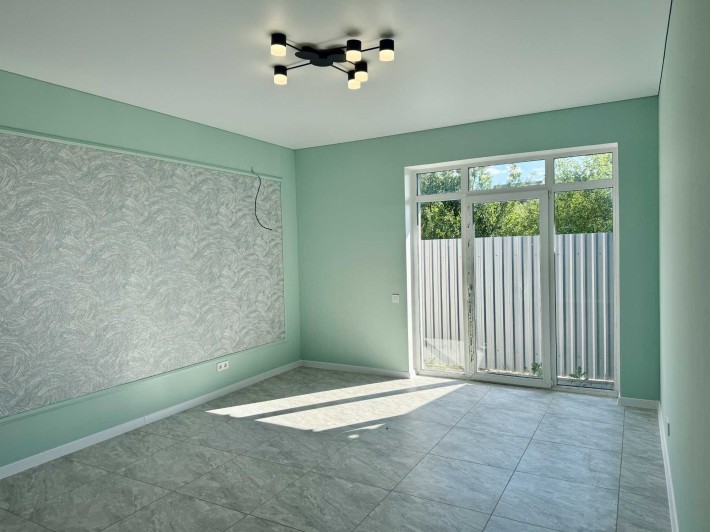 Будинок з ремонтом на 3 сотках. Сертифікат ТАК - фото 1