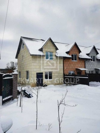 Таунхаус 97 м² з ділянкою 3 сотки, Гостомель, біля озера - фото 1