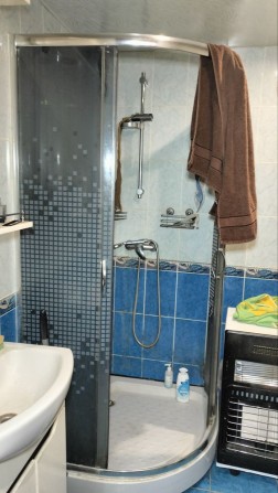 Окремий будинок на 5 сотках, поряд ліс та озеро - фото 1