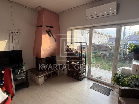 Продам  кутовий таунхаус біля Бучанського парку ЖК «Мальовничий» Гостомель