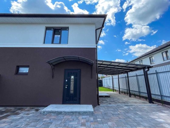 Продам дуплекс під ремонт з газовим опаленням Гостомель