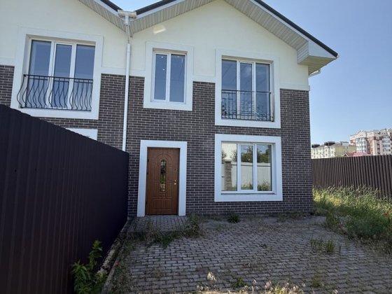 Таунхаус 90 м² у Гостомелі. Підходить під «єОселя». 2 сотки Гостомель