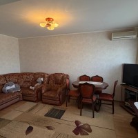 Продаж 4-х кімнатної квартири. Вулиця Павла Глазового. Кривой Рог