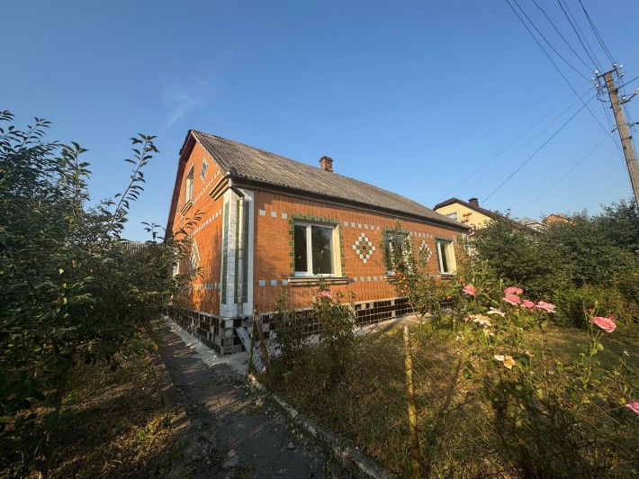 Продам будинок  у м. Дубно - фото 1