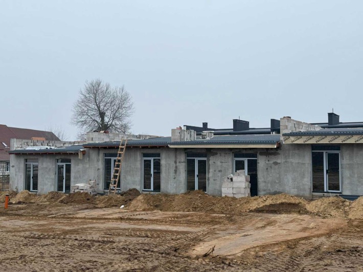 Будинок таунхаус з частковим ремонтом, одноповерховий, газове опалення - фото 1