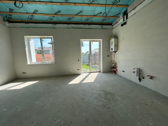 Власник. Весняна,12.Газ Гостомель