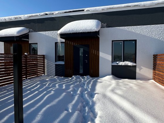 Таунхаус з частковим ремонтом. Зроблена всі чорнові роботи! Гостомель