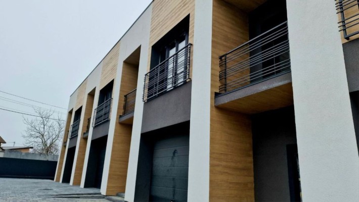 Продаж сучасних котеджів - фото 1