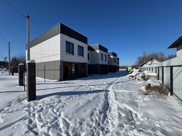 Продаж! ТаунХаус  біля ринку Гостомель. Супер цена. Програми! - фото 1