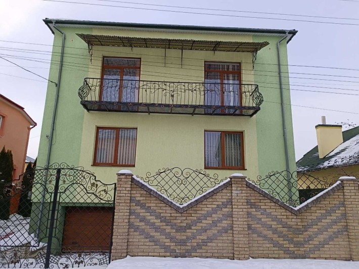 Продаж будинку з сонячними панелями, район школи №2, м. Дрогобич! - фото 1