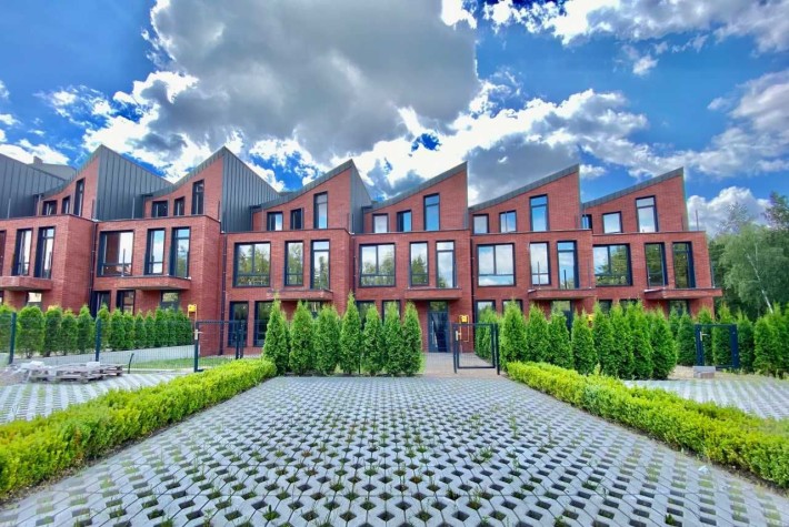 Таунхаус з терасою та газом. КМ Парк Таун, Сертифікат, Постанова - фото 1