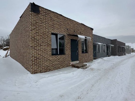 Одноповерховий таунхаус з штукатуркою! Міські комунікаціії газ Гостомель