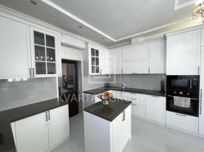 Продаю БУДИНОК 180м2 на 11,5 сотках. Дизайнерський РЕМОНТ - фото 1