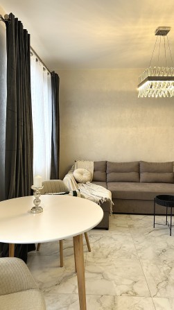 Таунхаус З РЕМОНТОМ у центрі Гостомеля! - фото 1